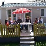 Mobil 4 Pers, Terrasse, Cuisine Equipee - Api-1-52-409 Crissé