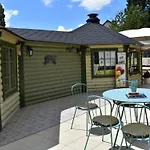 Mobil 4 Pers, Terrasse, Cuisine Equipee - Api-1-52-409 Camping